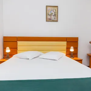 Sir Colentina Otel