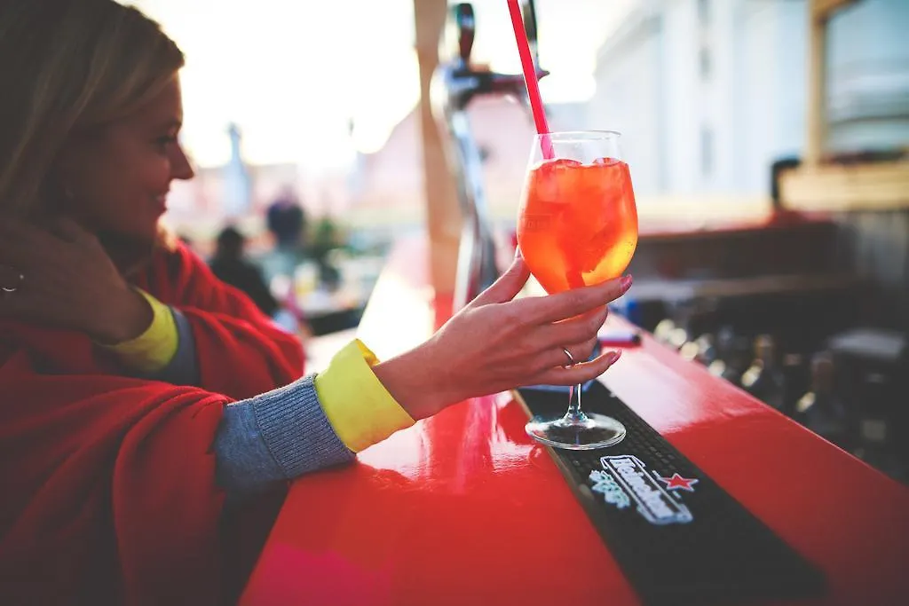 Pura Vida Sky Bar & Hostel Bucharest 0*,  Romania