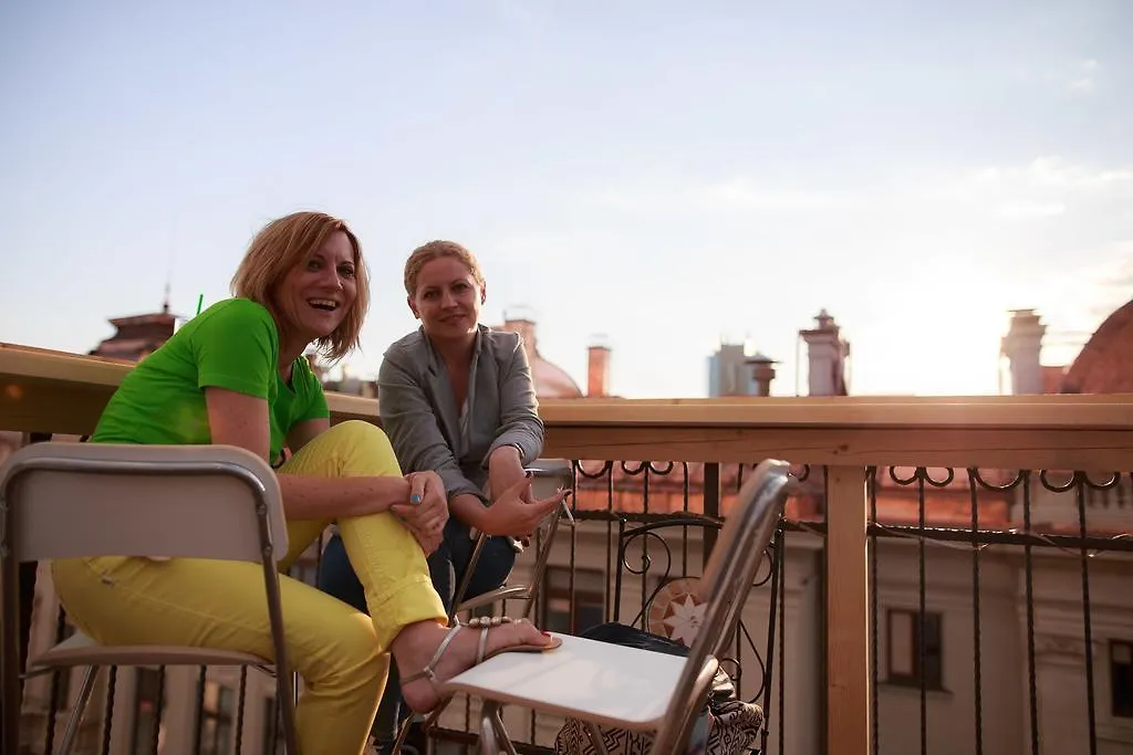 Pura Vida Sky Bar & Hostel Bucharest 0*,