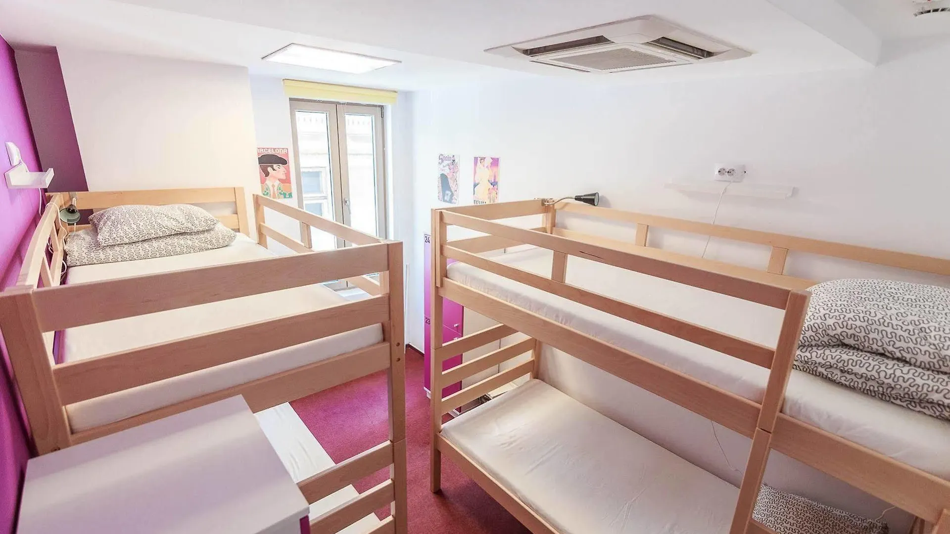 Pura Vida Sky Bar & Hostel Bucharest